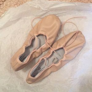 gently used ballet flats
